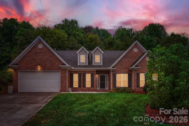Check out this Brick-Front, 2000 square foot ranch!