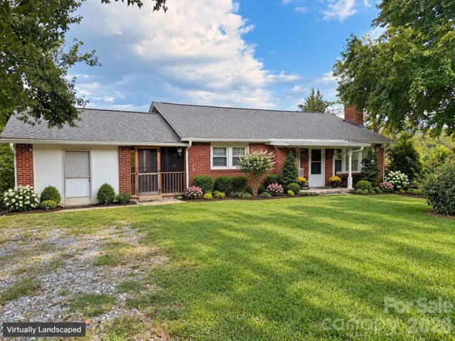 Front of Home - Virtually Landscaped