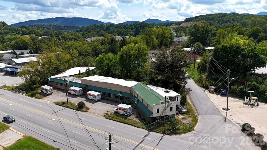 Front view from Smokey Park Hwy with mountain backdrop - 1482 Smokey Park Hwy, Candler
