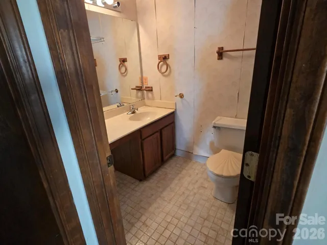 1170