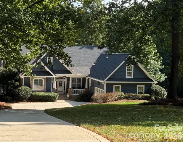The Lake House on Fair Oak