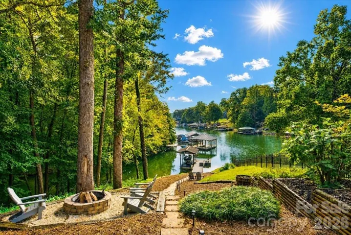 Your Lake Norman Retreat awaits