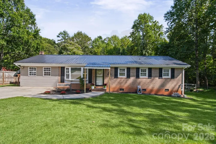 Welcome to 607 Toms Creek Church Road