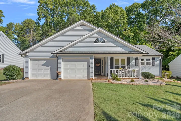 Front of home/curb appeal