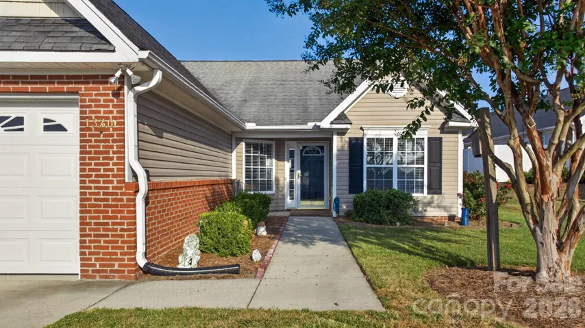 Welcome to 1330 Baywater Drive.