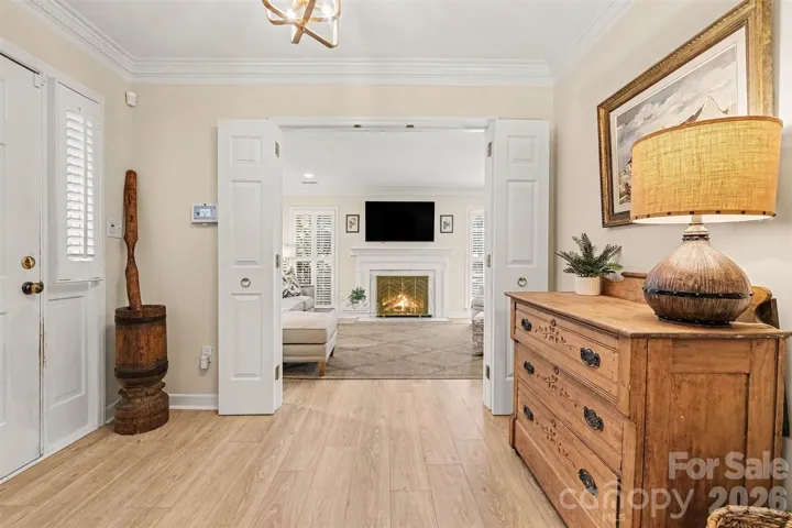 WELCOMING FOYER