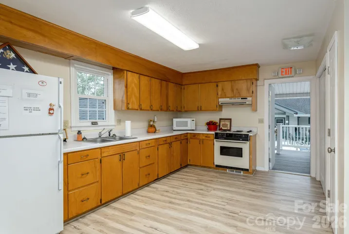 1170