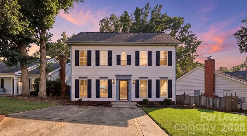 POPULAR BALLANTYNE COMMUNUTY, POOL, DISC GOLF, WALKING TRAILS, POOL, TENNIS, BASKETBALL