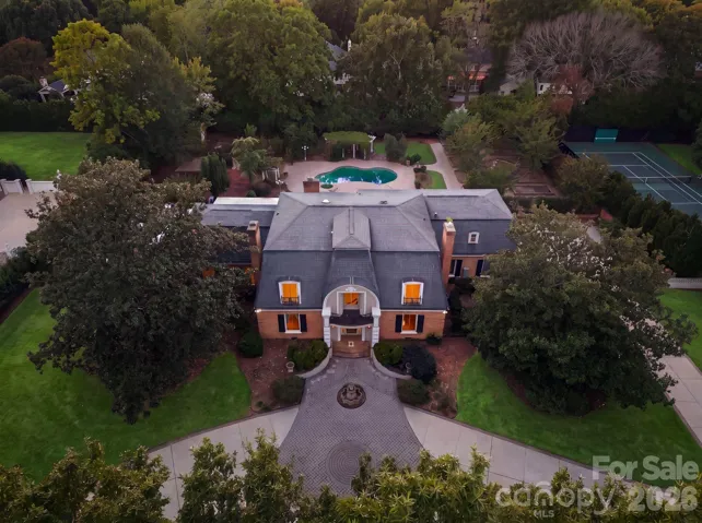 Perfect for a full renovation or addition