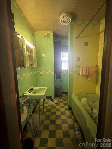 1170