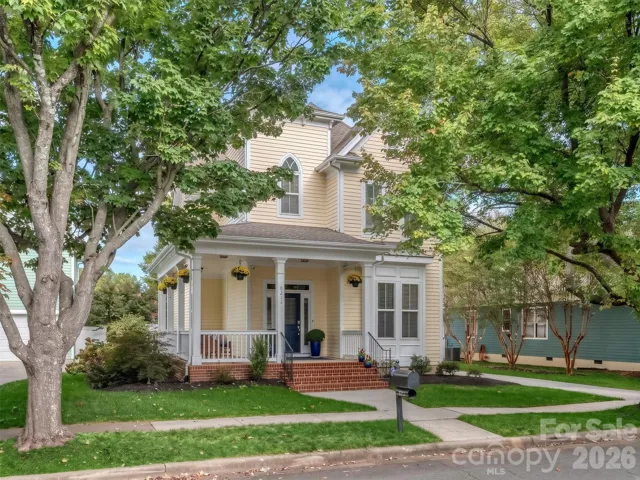 Classic Charleston home
