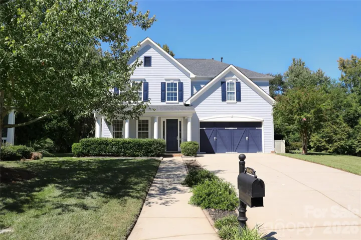 Welcome home to 18465  E Marbella on a premier culdesac lot.