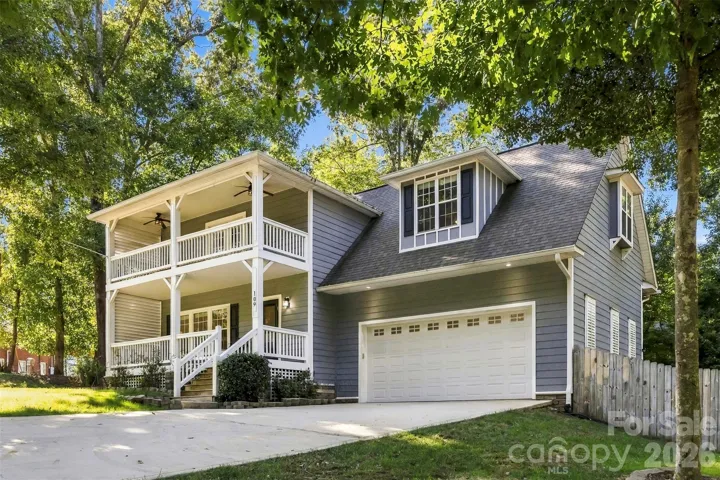 Charleston home with 2 covered porched