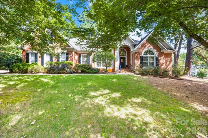 Hard to find ranch home with 3,231 sqft of living space in The Hamptons