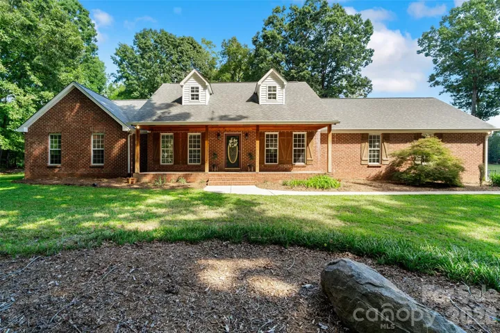 Welcome to 996 Beamguard Road!