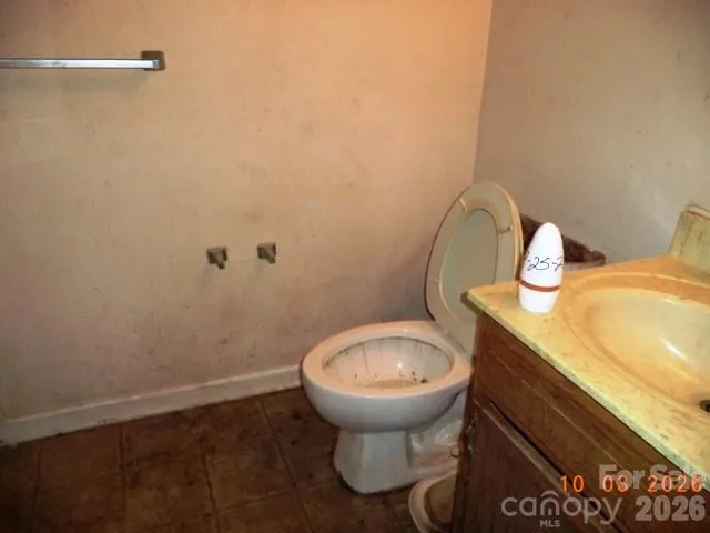 1170