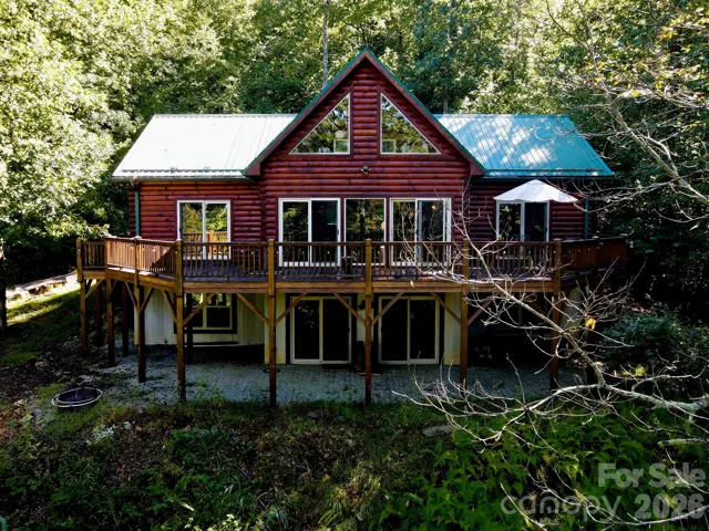 Welcome to Your Cabin in the Woods w/Mount Mitchell Views from Deck
