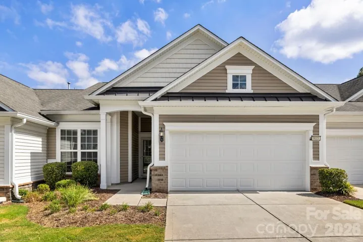 Welcome home to9018 Smokey Hill Lane