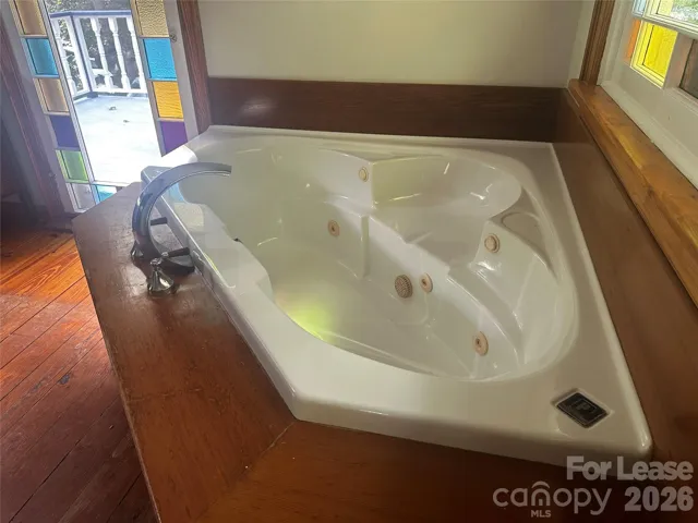 1170