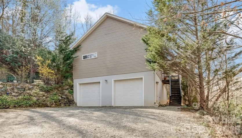 Welcome to 319 Glenn Bridge Rd Arden NC