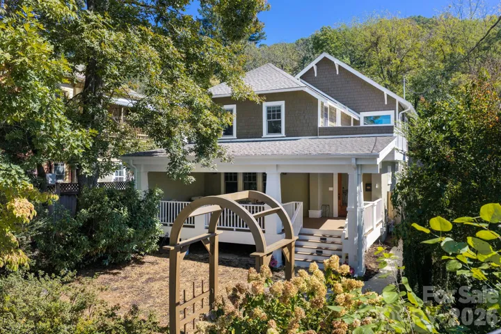 Expertly Renovated 1920s-Era Gem Close to Downtown Asheville
