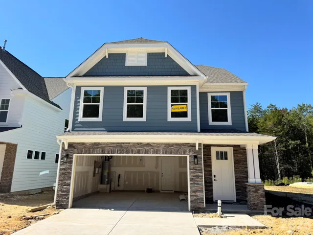 Homesite 31 features a Clayton C floorplan