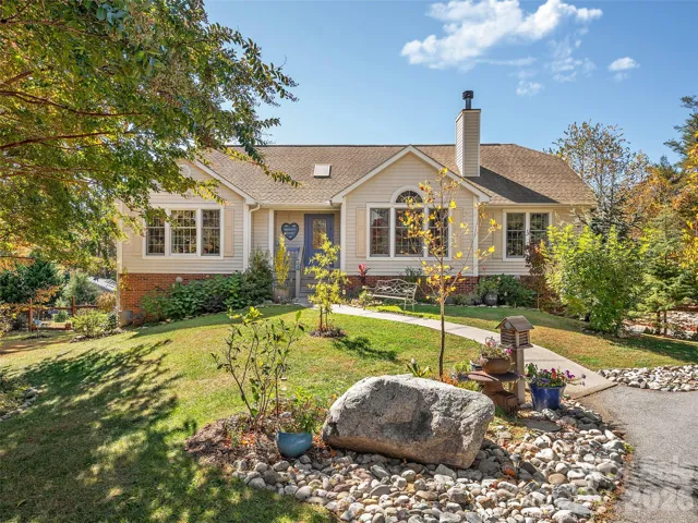 23 Old Applewood Lane