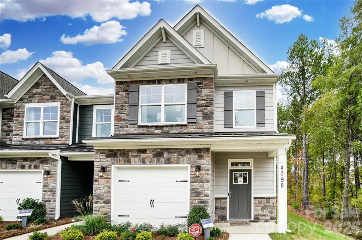 Homesite 248 features a Bristol J floorplan