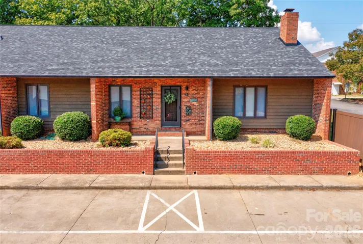 Welcome to this wonderful end unit at Village Square in Uptown Shelby. 4 beds/3full baths. 2110 sqft.