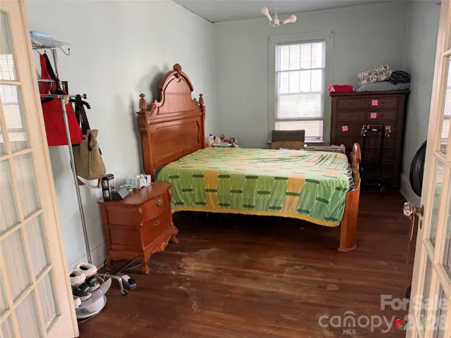 1170