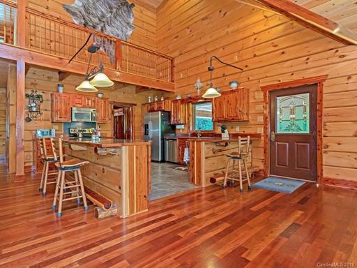Modern Kitchen with Eastern Red Cedar cabinets