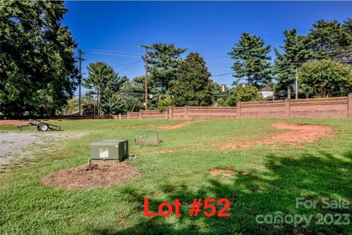 Level w/Neighborhood Privacy Fence
