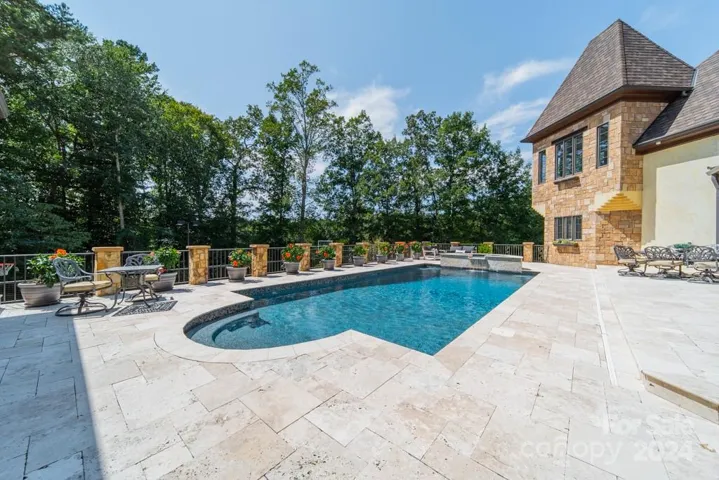 Salt water heated pool and jacuzzi hot tub.