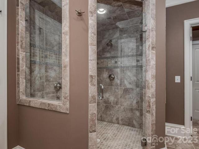 2nd primary Bedroom Suite-Walk-in Shower