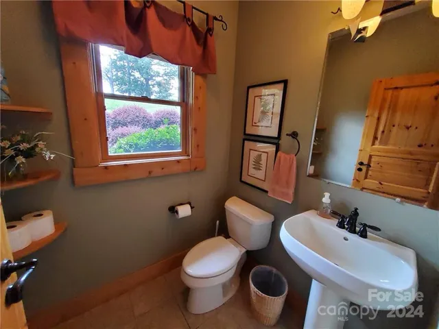 HALF BATH ON MAIN LEVEL~