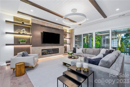 THIS IS A PIC OF THE MODEL HOME FOR REFERENCE