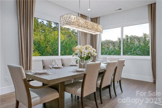 THIS IS A PIC OF THE MODEL HOME FOR REFERENCE