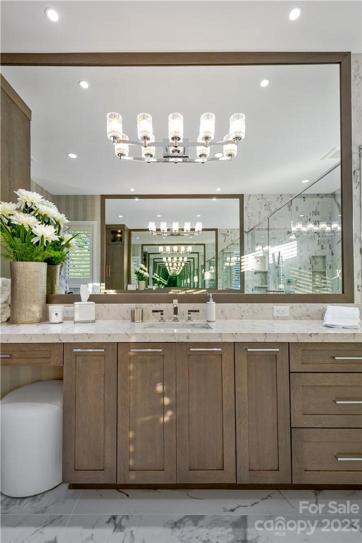 THIS IS A PIC OF THE MODEL HOME FOR REFERENCE