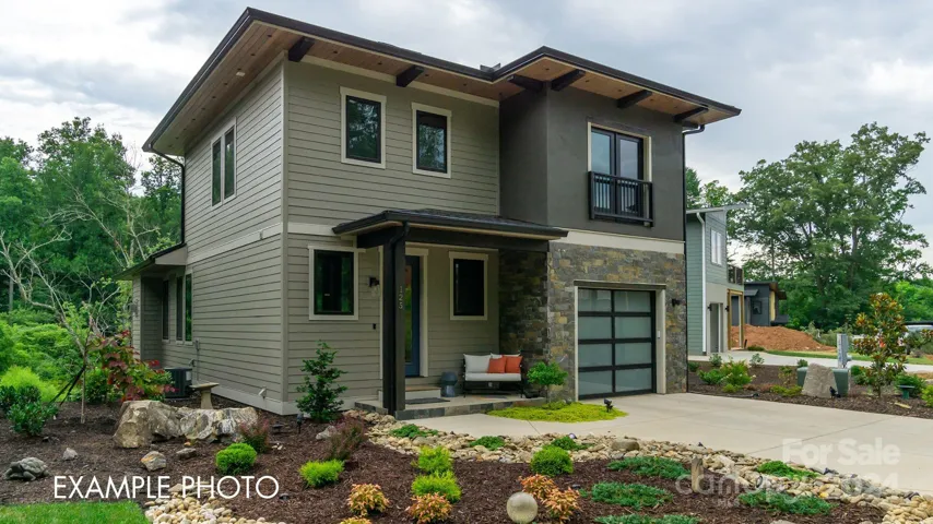 Example photo of a completed Montreat Prairie home plan.