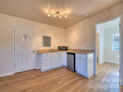 Main level kitchenette