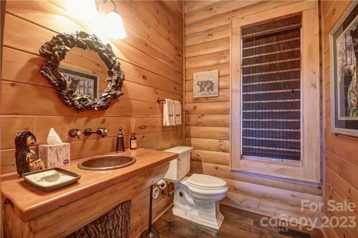 Main level powder room