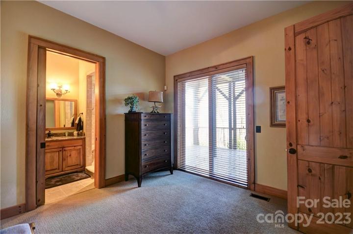 Alternate photo of bedroom 4
