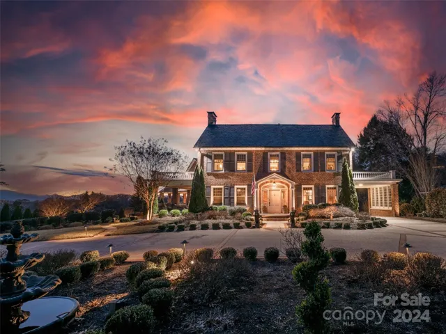 Presenting the superlative 345 Midland Drive