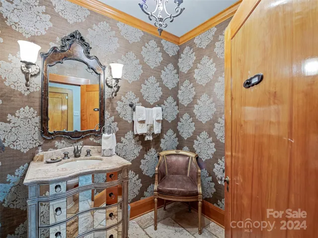 Your extraordinary powder room for guests