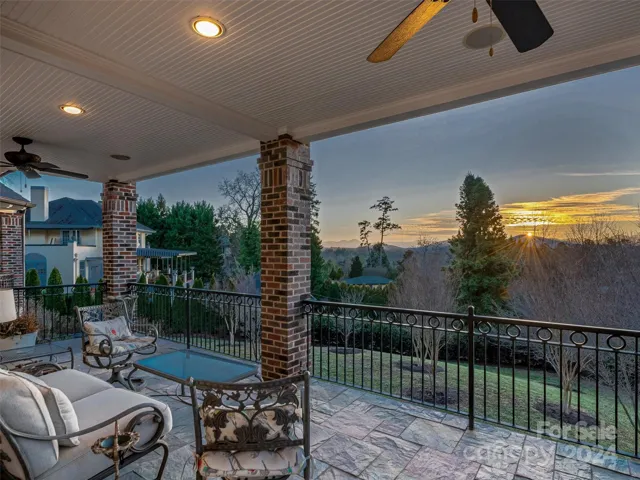 Views such as this one of the mesmerizing Blue Ridge Mountain Ranges
