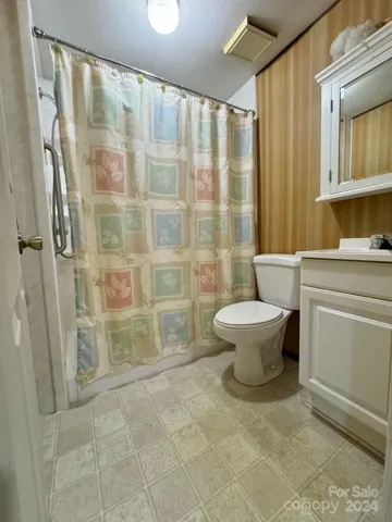 Main House Bathroom