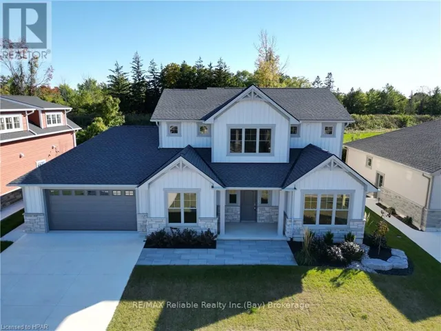 8 THIMBLEWEED Drive