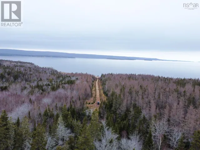 Lot 6 West Bay Highway