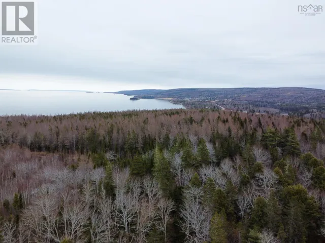 Lot 7 West Bay Highway