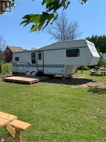 9 TAMARAC Road Unit# 14